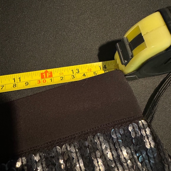 Express sequin shorts - Picture 7 of 8